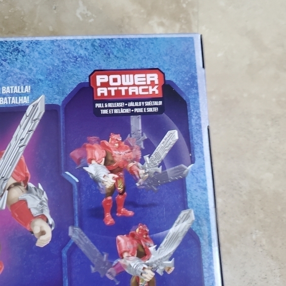 Masters Of The Universe MOTU 8.5" Netflix Battle Armor He-Man - Picture 4 of 6